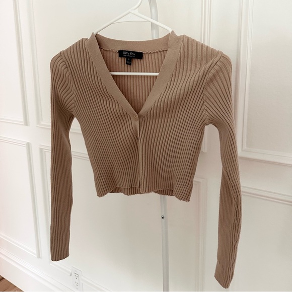 Tan sweater - Picture 3 of 4